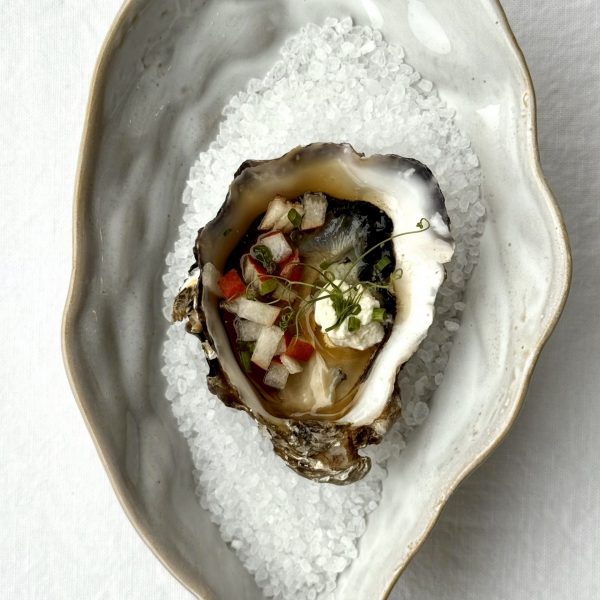 Huître marinée (accords inspirés selon la saison)